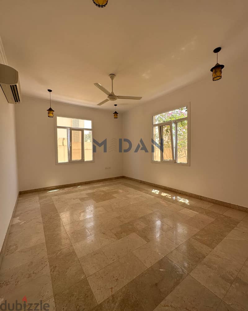 Luxury 5 BR Villa for Rent in Bousher 4