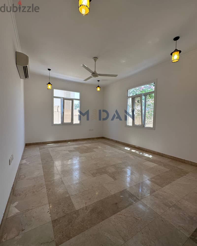 Luxury 5 BR Villa for Rent in Bousher 12
