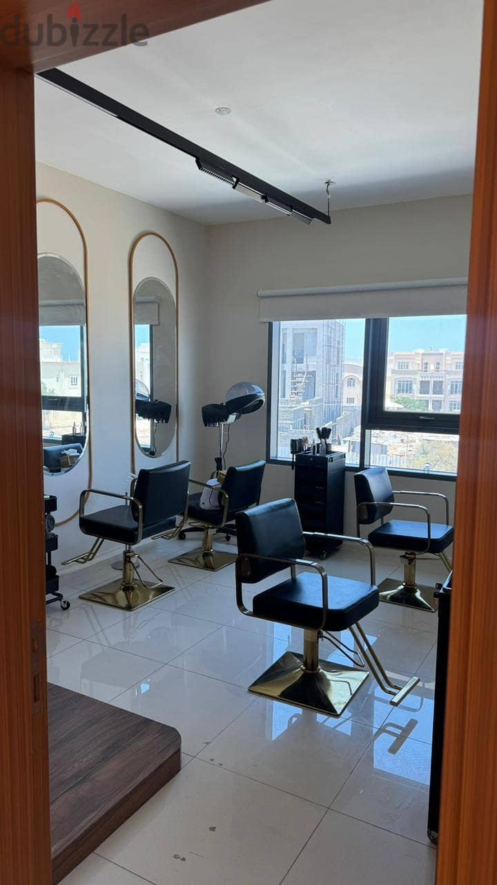 beauty parlour 16