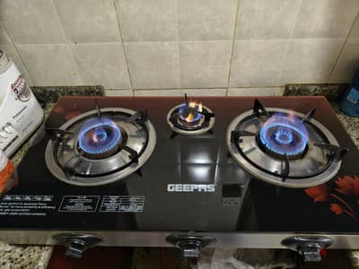 geepas 3 burner gas for sale 7 riyal