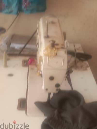 SEWING MACHINE FOR IMMEDIATE SALE