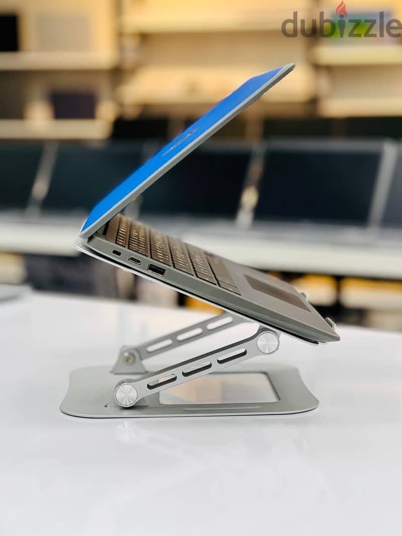 HP Chromebook Touchscreen 4GB-32GB in Oman | 18.5 OMR 1