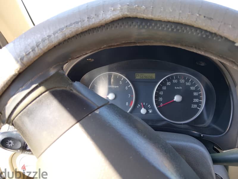 Hyundai accent 2009 3