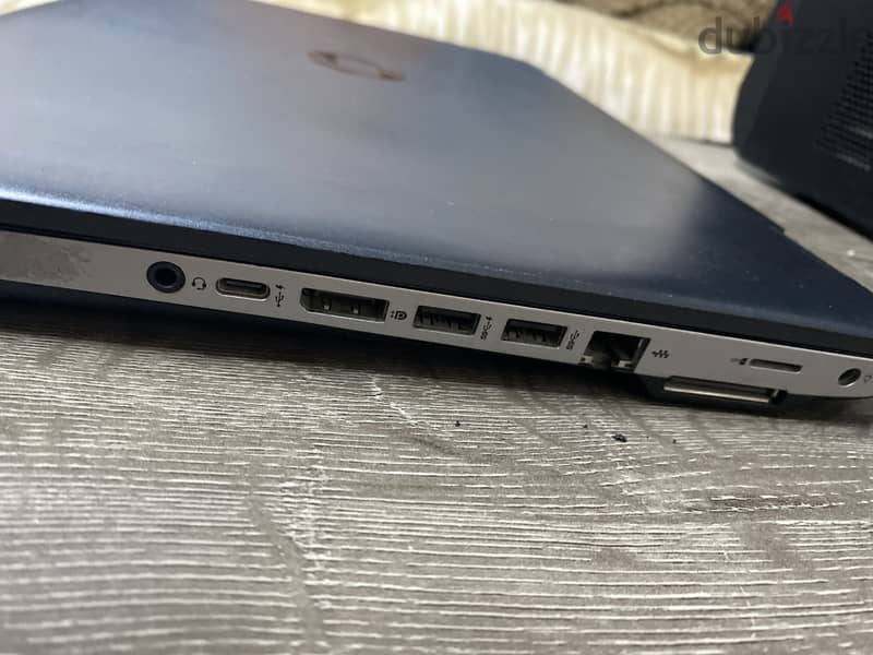 HP LAPTOP (Used) Okay condition 2