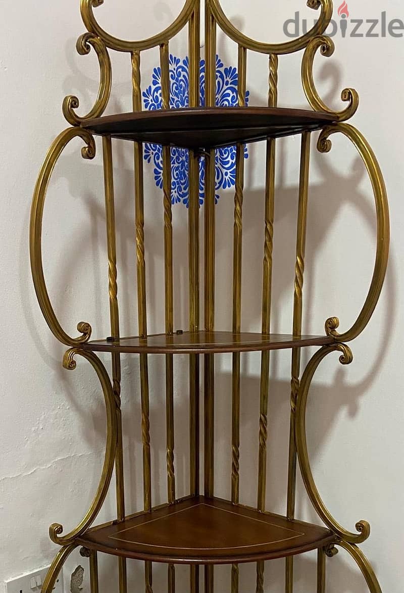 Metal corner stand for sale 1