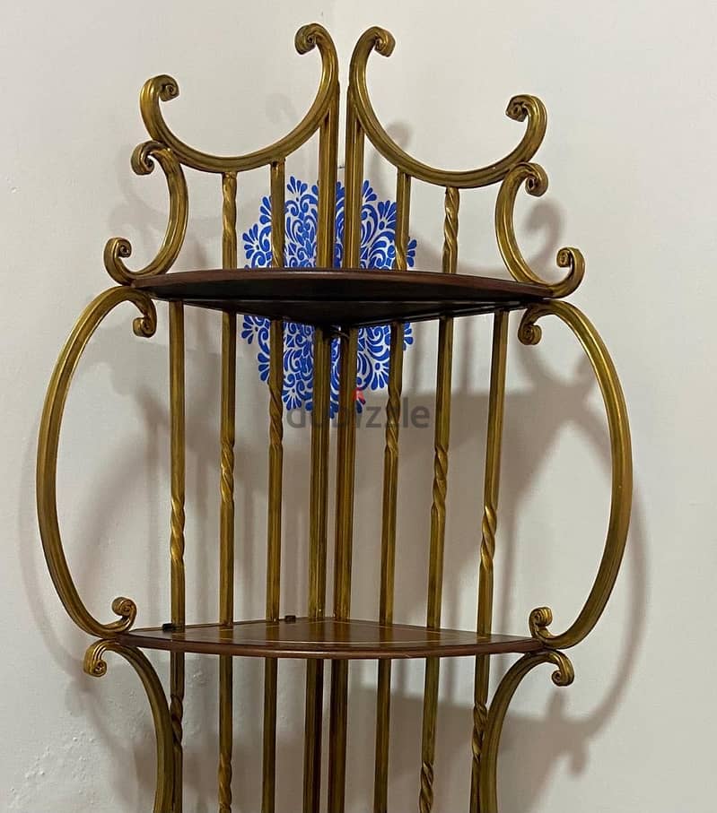 Metal corner stand for sale 3