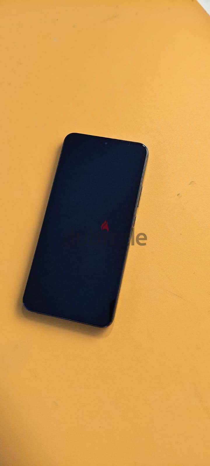 S22 Plus 6