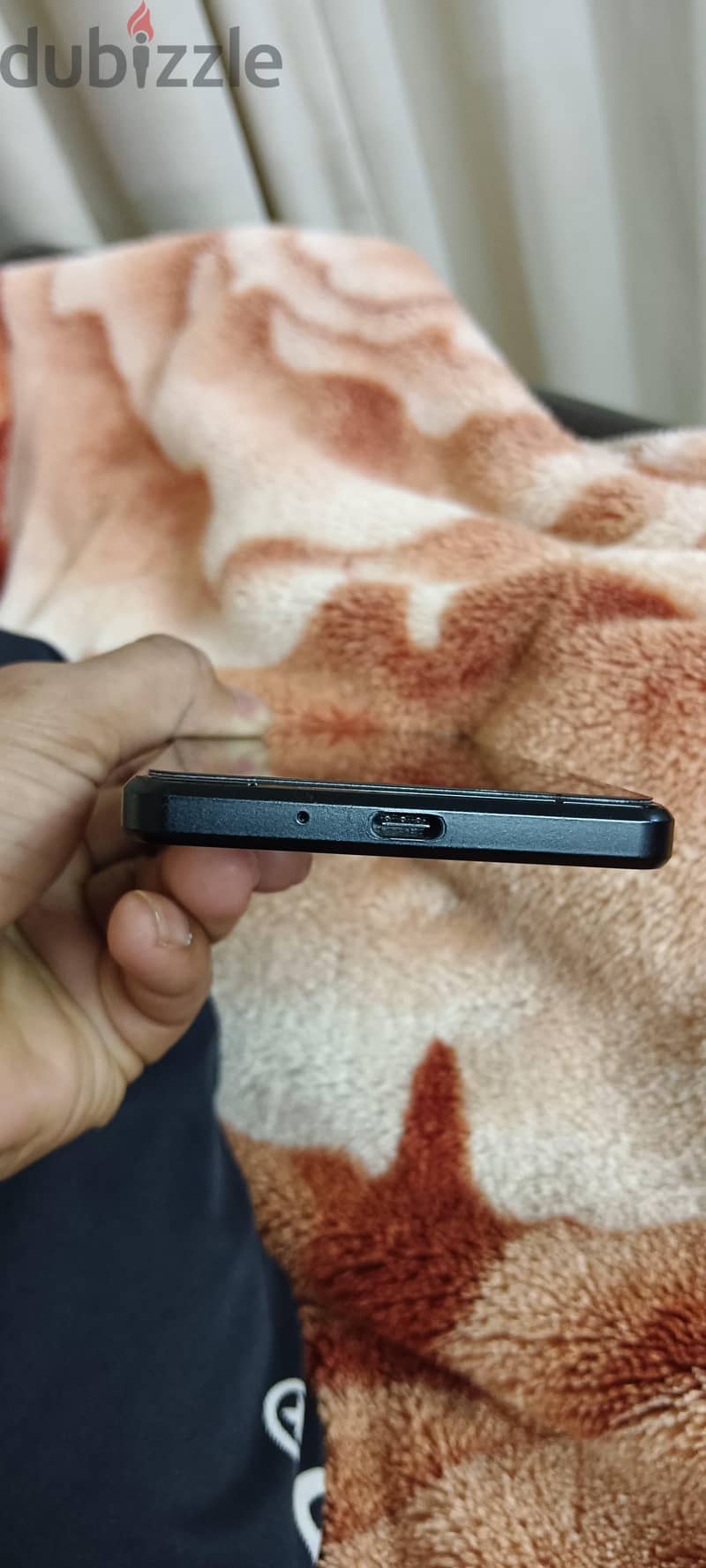 Good condition with Back cover and tempered glass 4