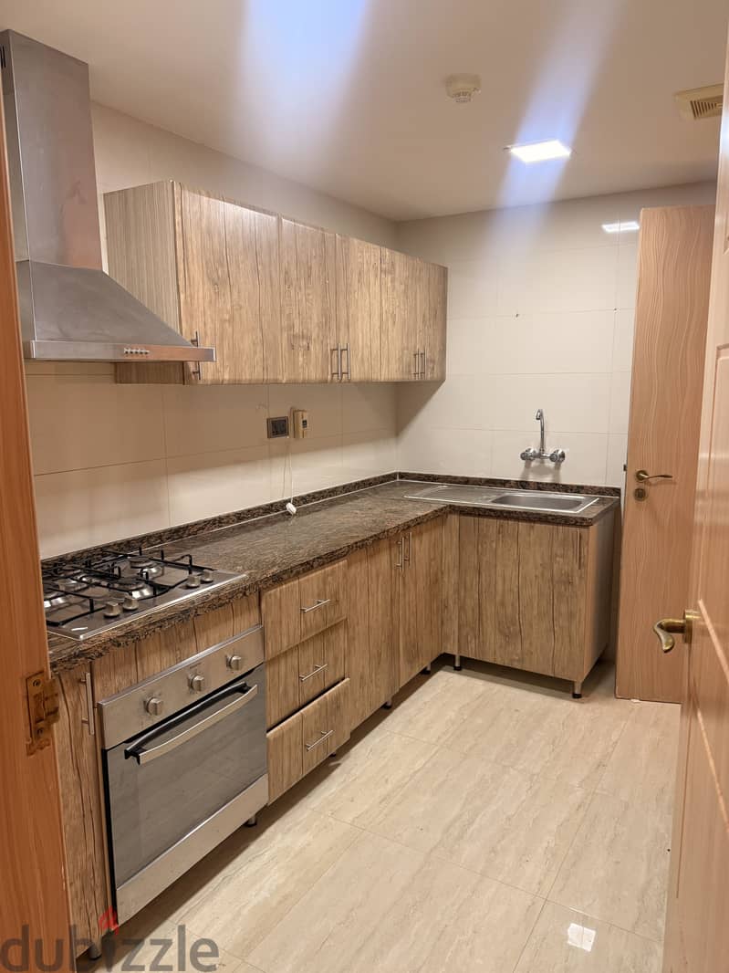 High end 1bhk - Qurum 1