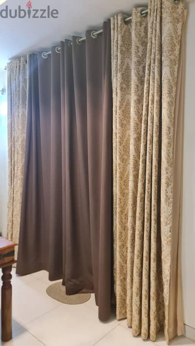 Full length curtain (with rod)