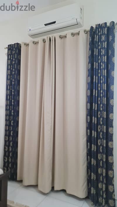 Full length curtain (with rod)