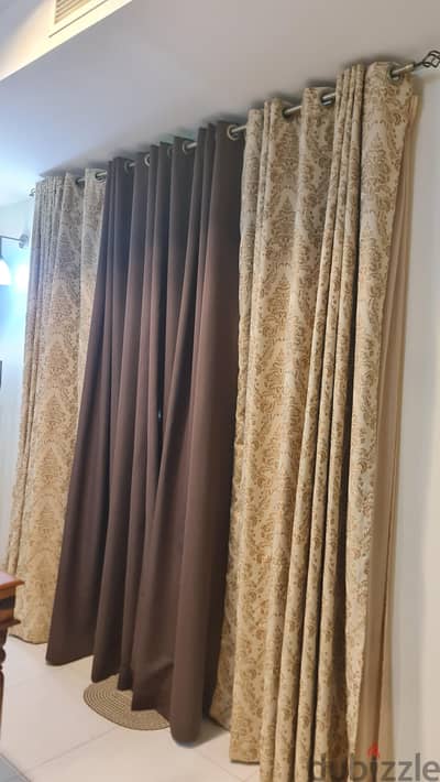 Full length curtain (with rod)