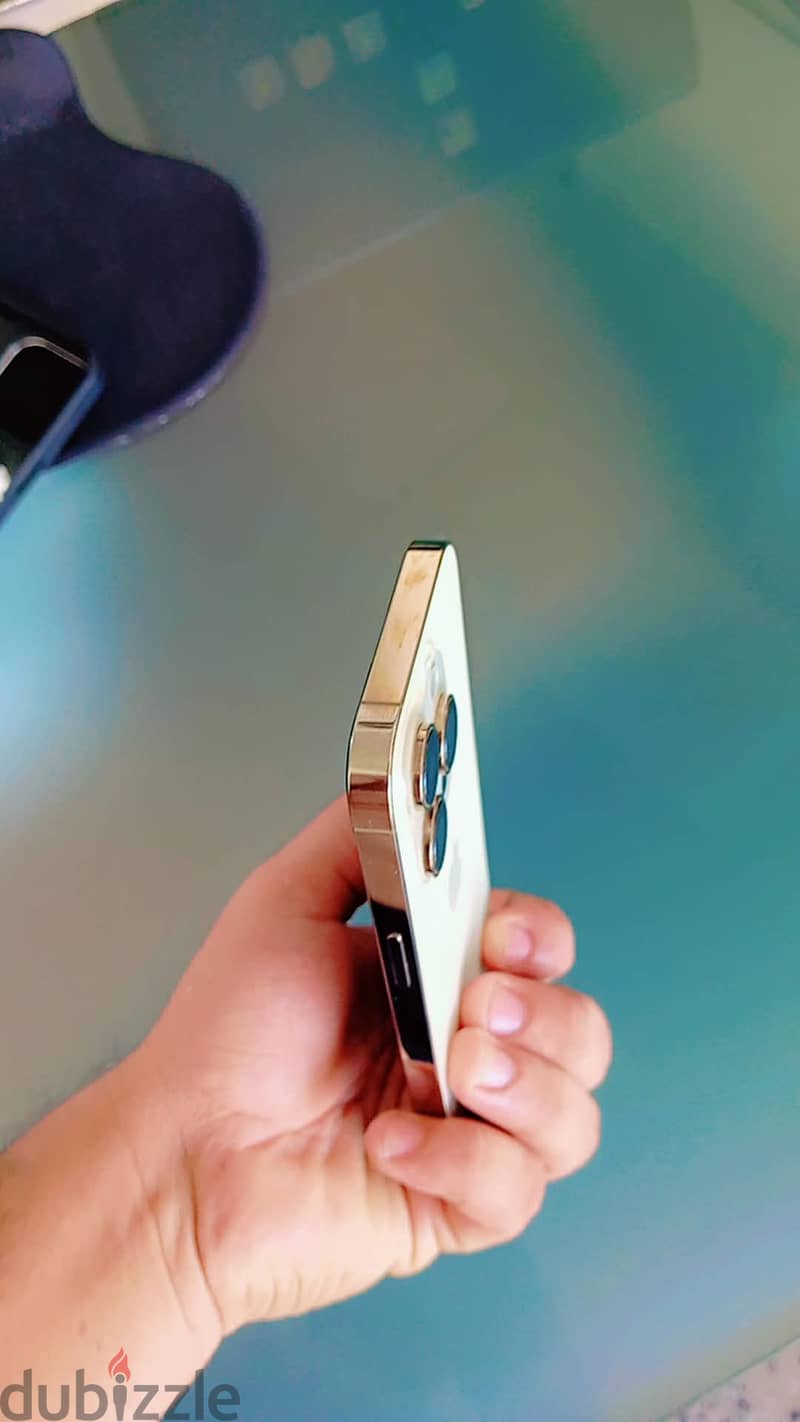 I want to sale,,IPhone 14 pro 1