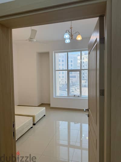 Family Room / Female Executive Sharing Available