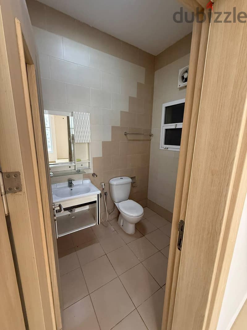 Family Room / Female Executive Sharing Available 4