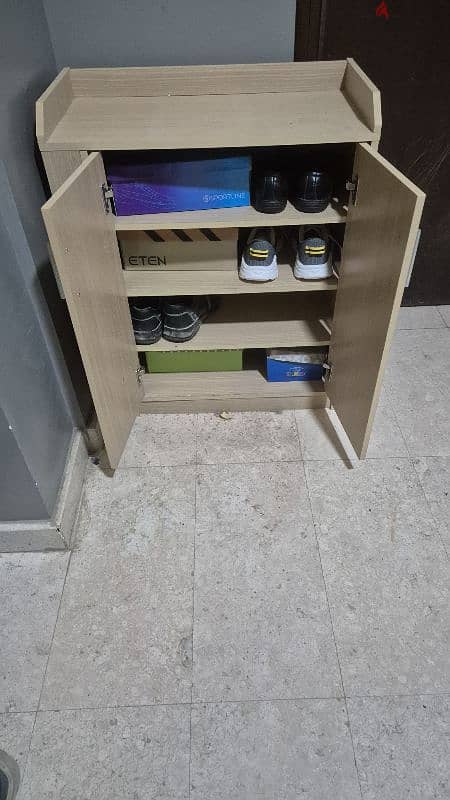 wooden shoerack 2