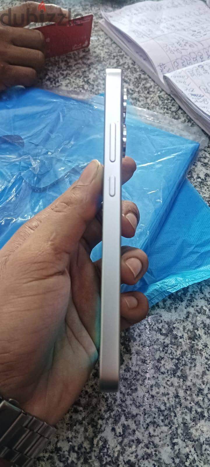 OPPO Reno 16 f 3