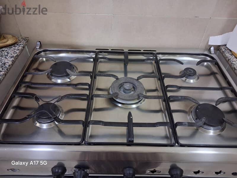 Ariston oven 1