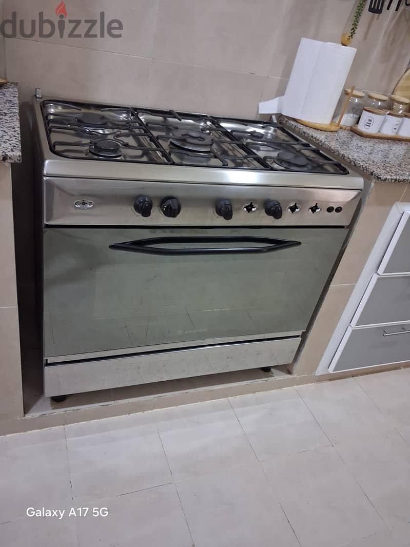 Ariston oven 2