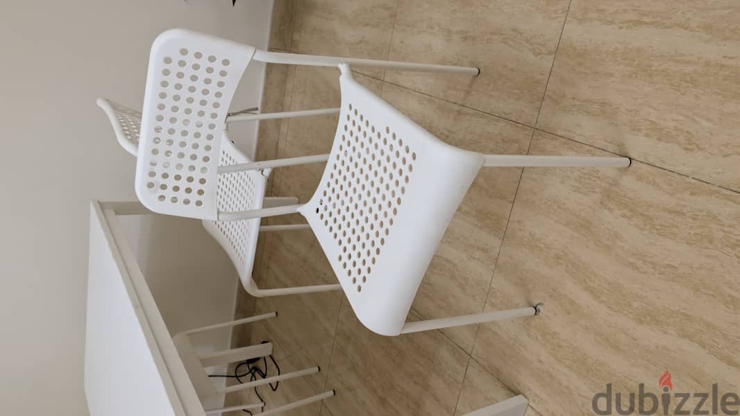 Dining table from Ikea for sale 4