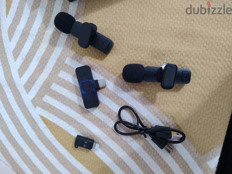 K9 Wireless Microphone Set – Dual Mic with Charging Case 1