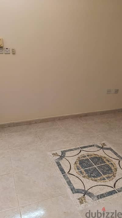 Room for rent for single bachelor person only omani