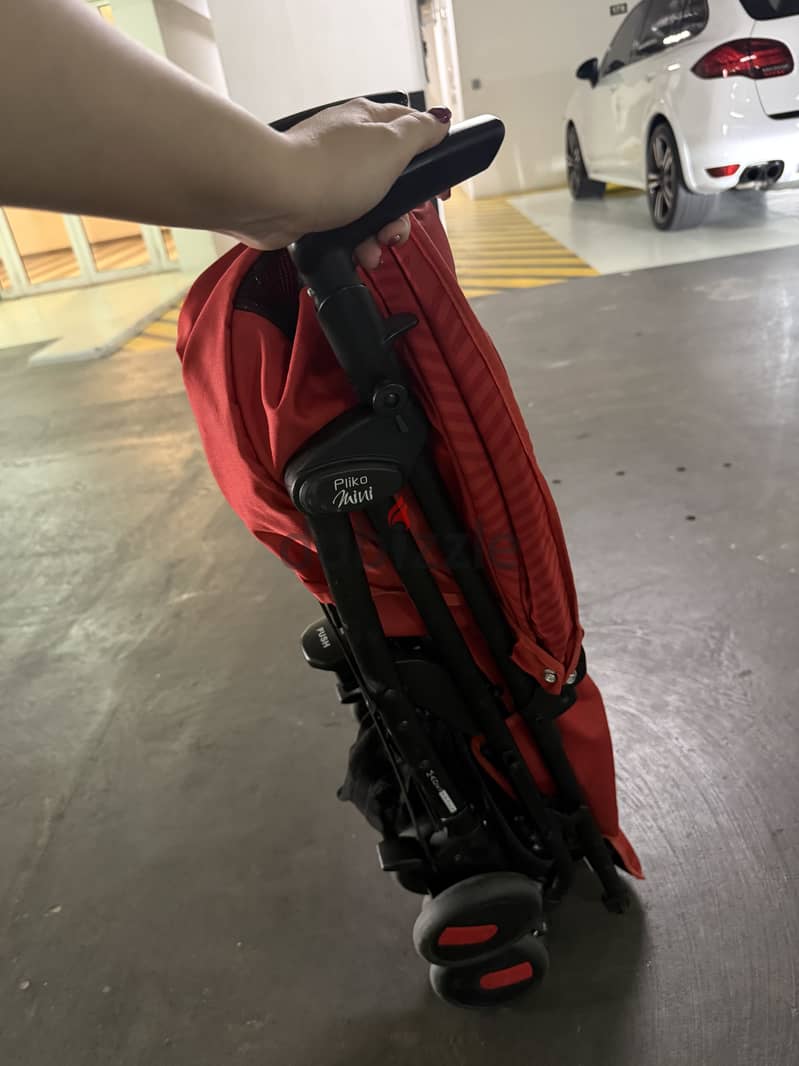 2 strollers 1