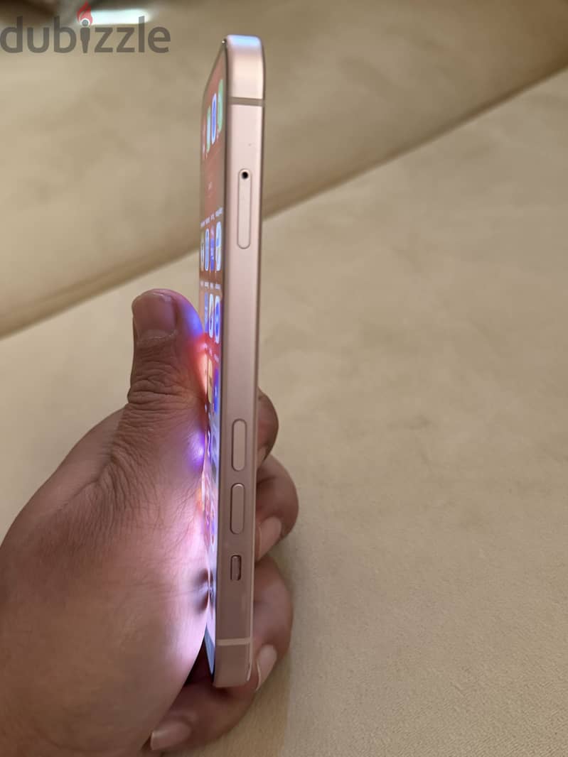 Apple - iPhone 15 5