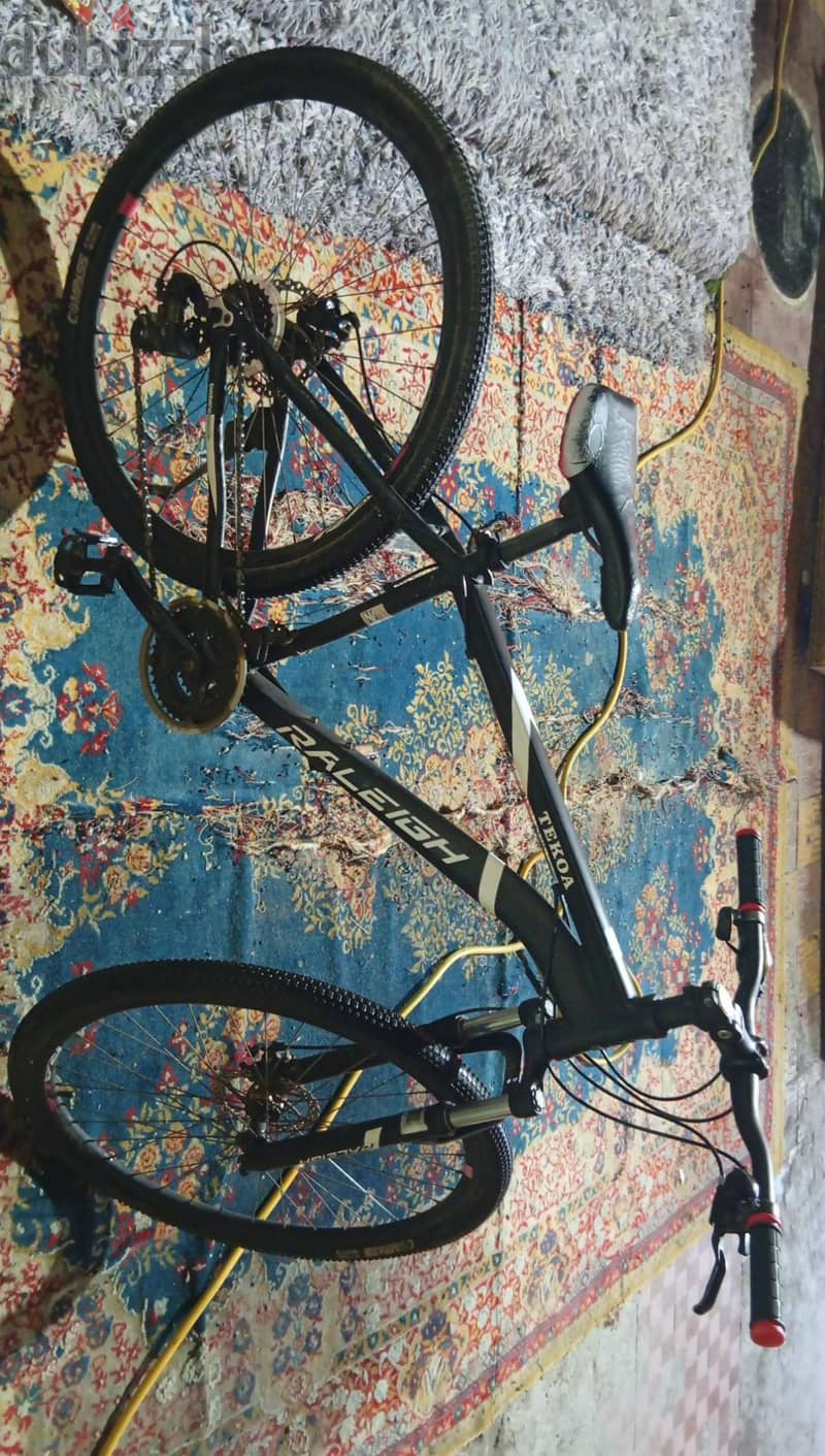 A black large size cycle 3