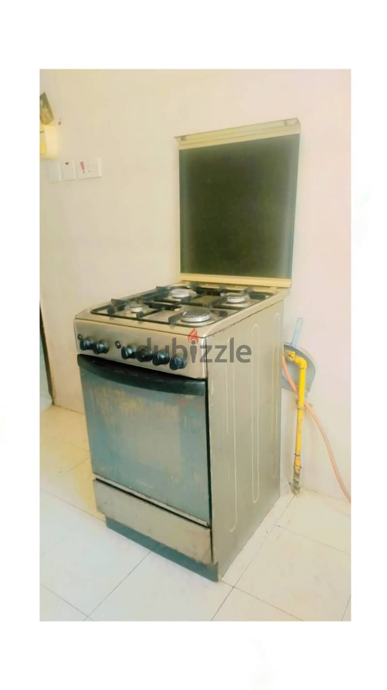 Used Ariston 4 Burner cooking range for sale 2