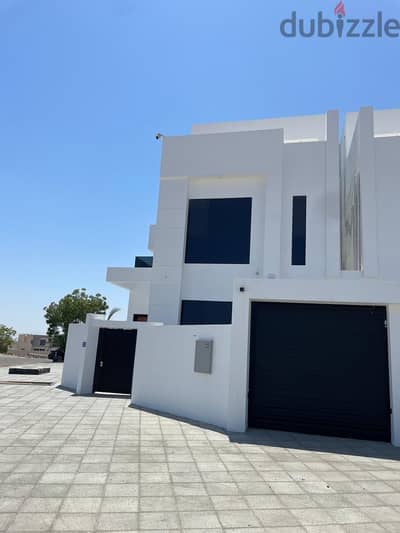 فلة في المعبيلة السادسه راقيةluxurious villa for sale maabela 6