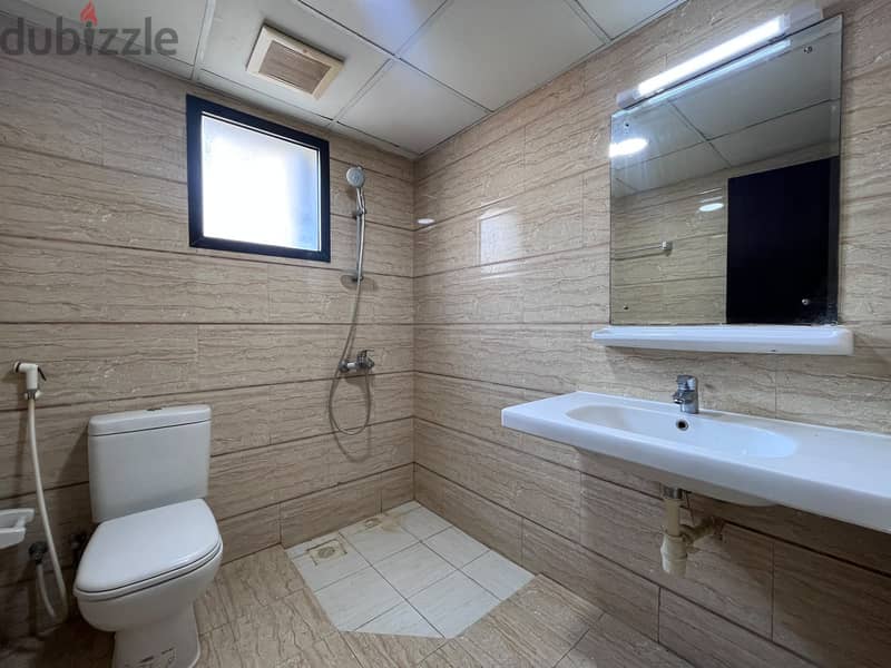 2 BR Amazing Apartment in Al Khuwair 7