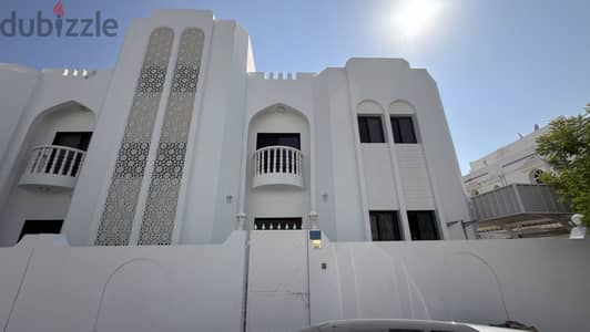 4 bedroom villa with maids room for rent in Qurum