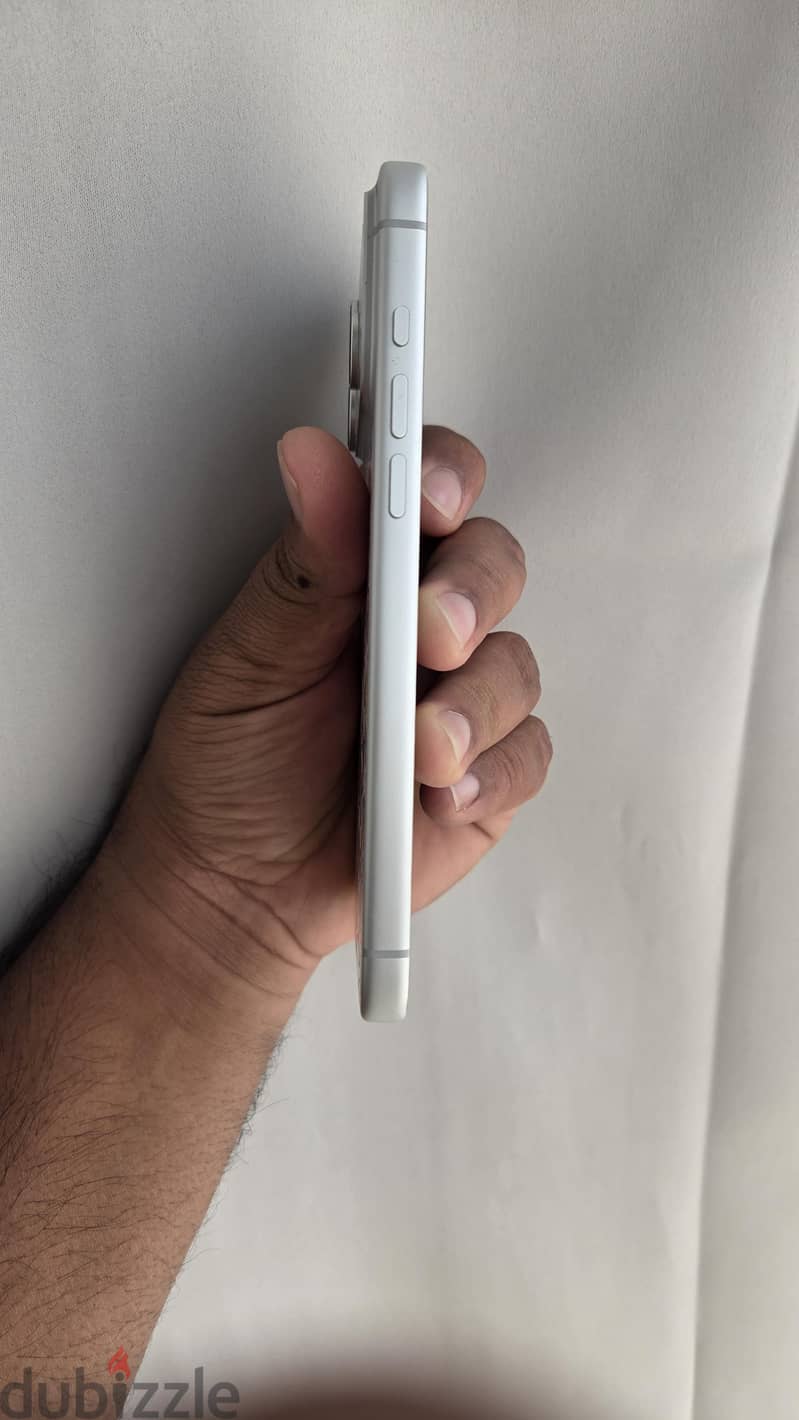 iPhone 17 Pro Max under warranty like new 3