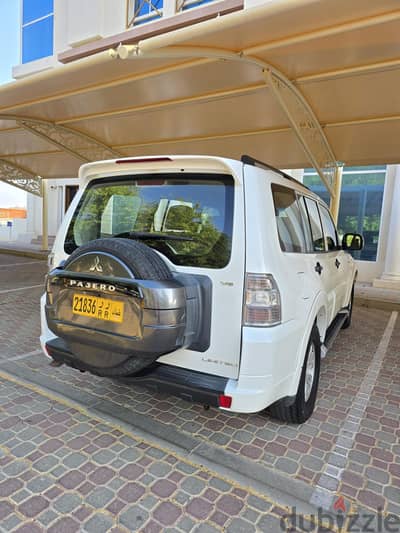Mitsubishi Pajero Full Automatic,Family Use,Good Condition.