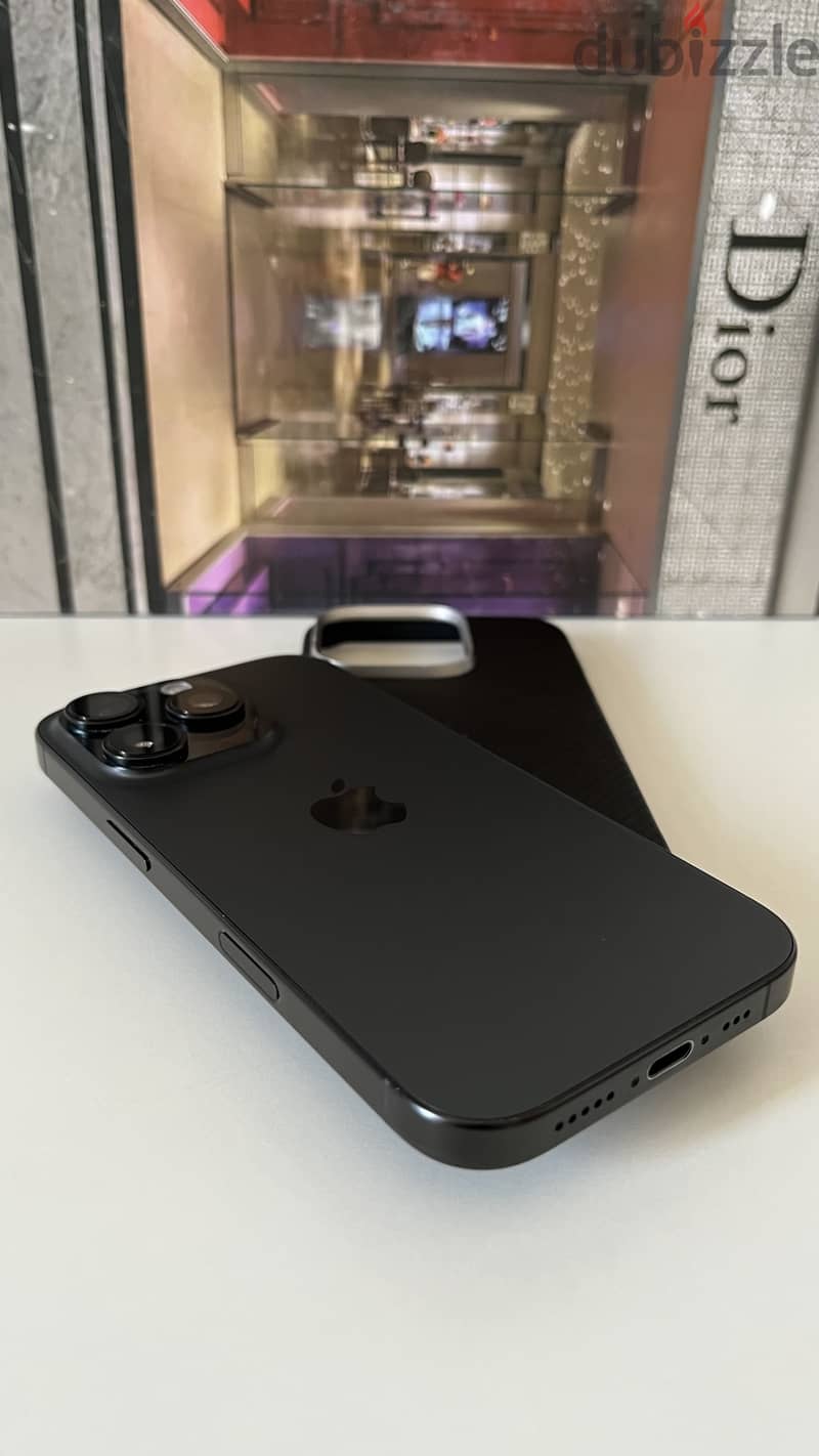 iPhone 16 pro / 512GB 3