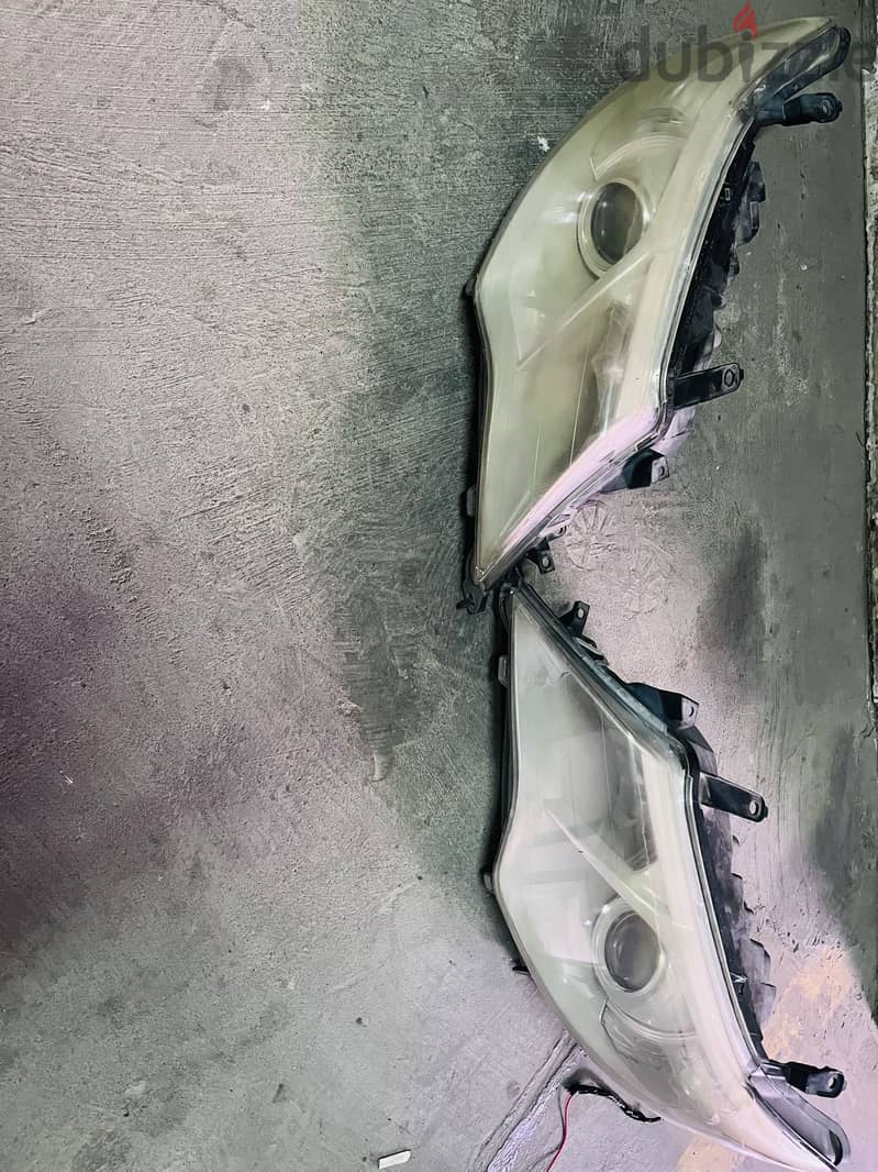 Toyota Camry Headlight Used Original 2012-2017 - Replaced For LED Modification - Good Condition - 2