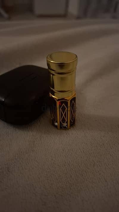 original natural wood & oil . . Nature to hand