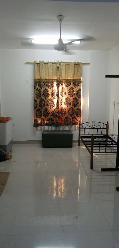 Sharing Room For Rent Al Khoud 6  80/- R0 1