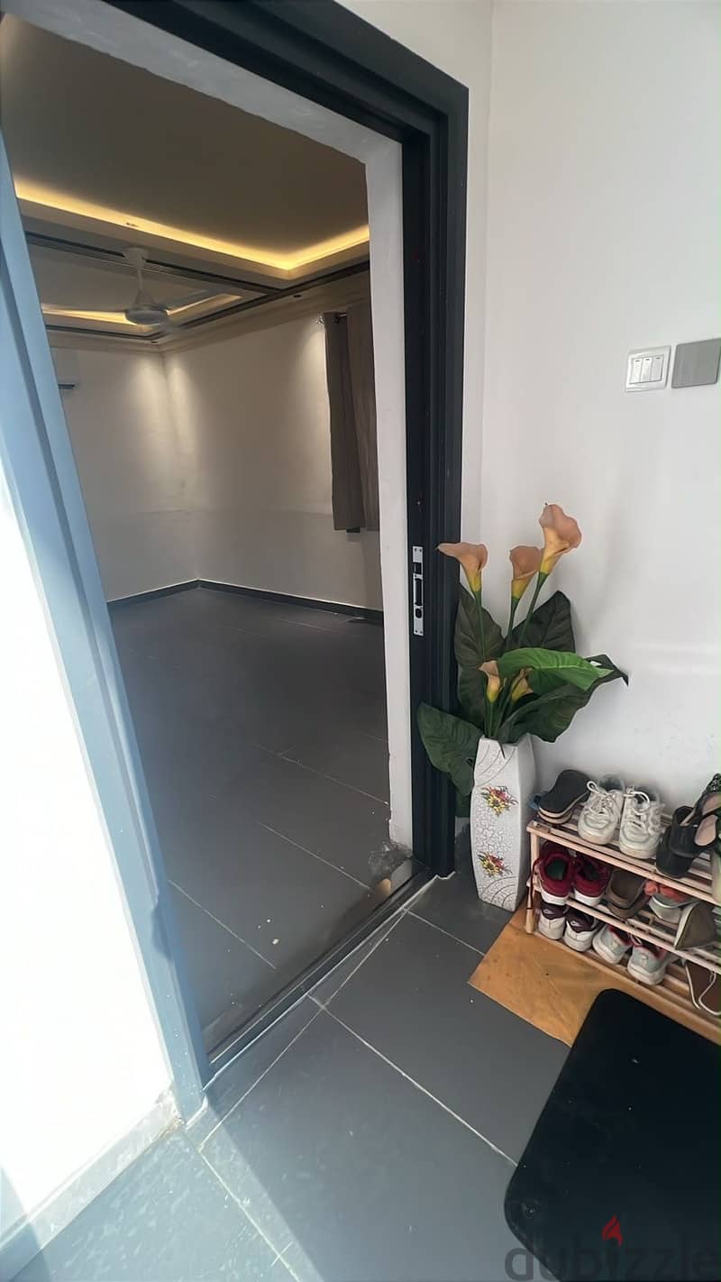Room for rent in Al hail north 2