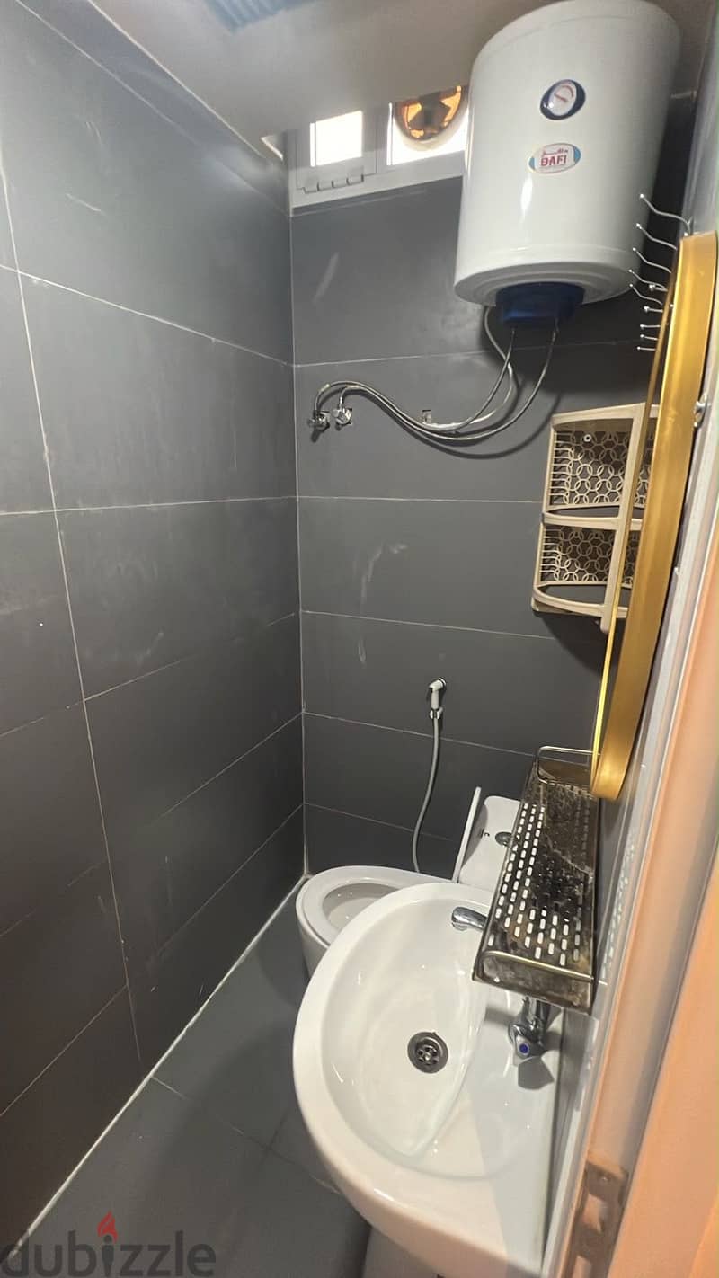 Room for rent in Al hail north 3