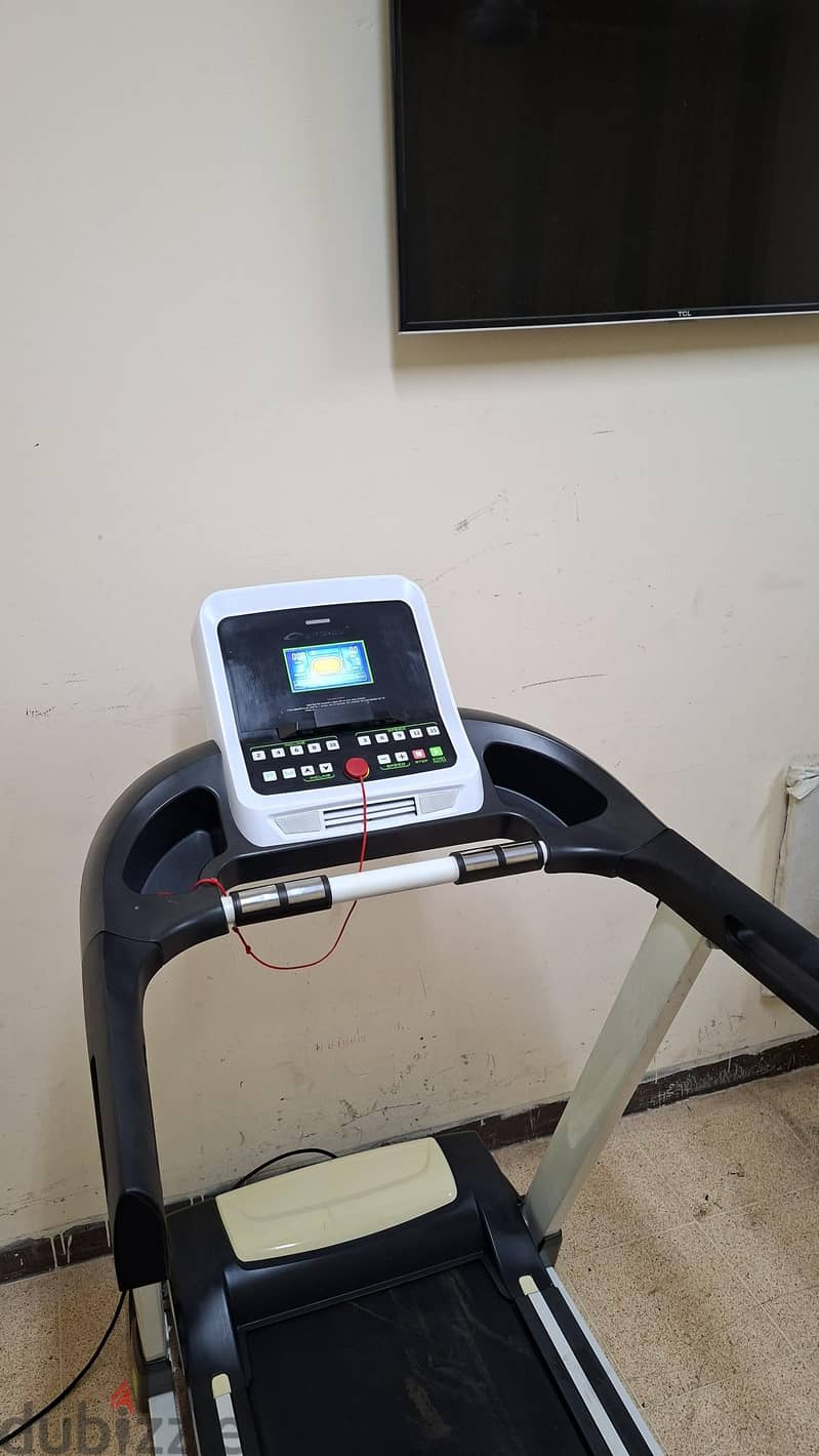 Treadmill with Automatic Inclined Function(Can Delivere also) 11