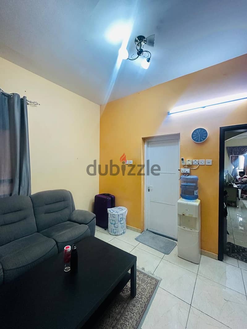 Furnished room for rent 4
