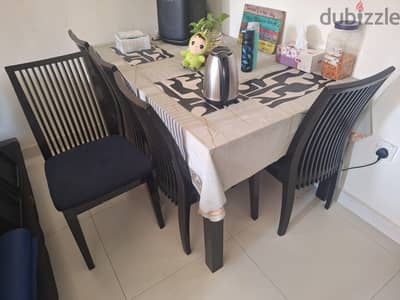 dinning table with chairs
