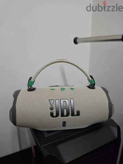 JBL Charge 6 - Sand color