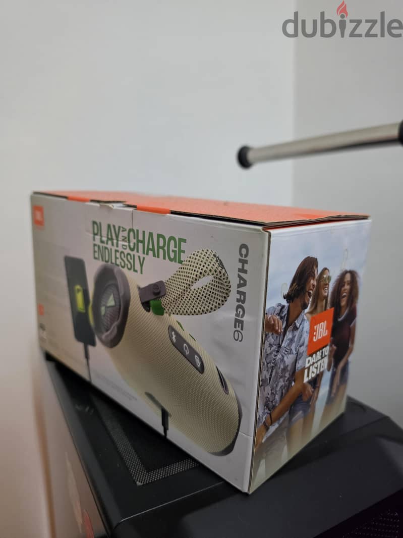 JBL Charge 6 - Sand color 7