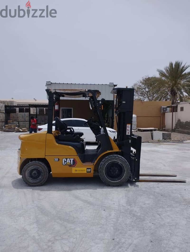 2022 CAT FORKLIFT 3TON 2