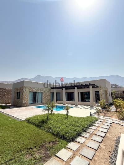 Freehold Villa for Sale in Jebel Sifah • 5 Bedrooms •Private Pool