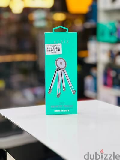 Brand New Heatz Magnetic Trihold Stand in oman | Secure Hold