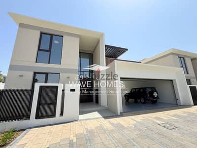 Spacious 5 Bedroom Villa For Sale - فيلا واسعة مكونة من 5 غرف نوم للبيع